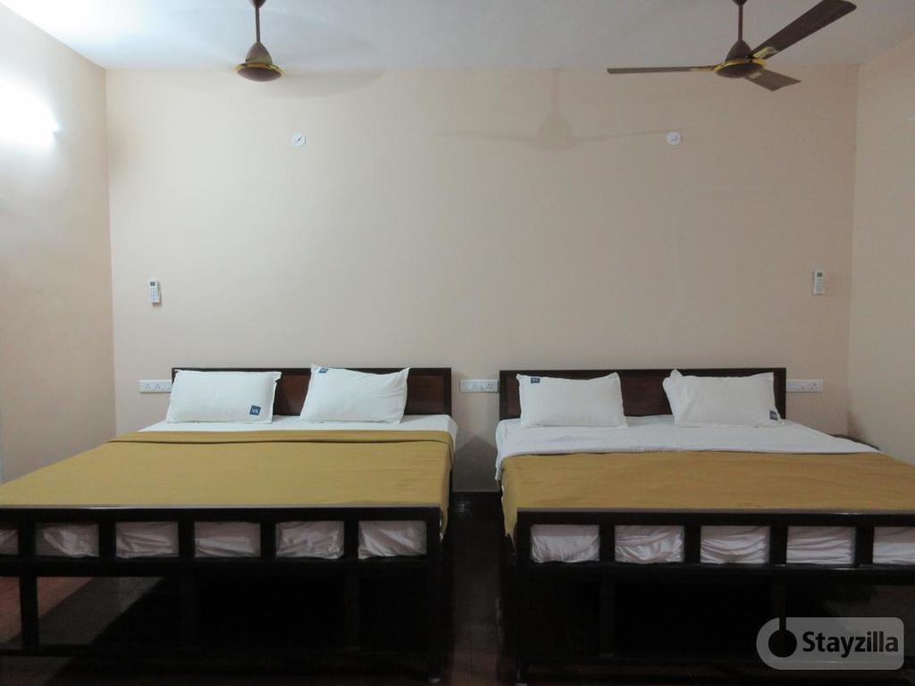 Navagraha Homestay Kumbakonam Ngoại thất bức ảnh